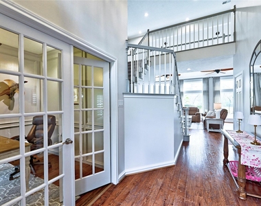 15461 Bedford Lane - Photo Thumbnail 5