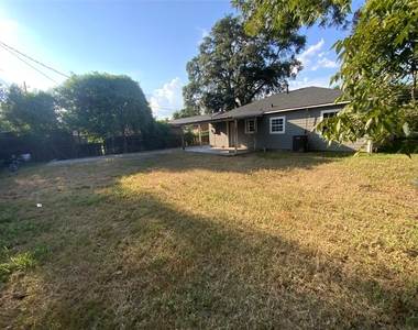 610 Fostoria Lane - Photo Thumbnail 25