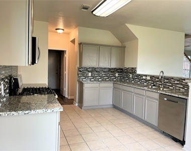 21622 Dalton Spring Lane - Photo Thumbnail 5