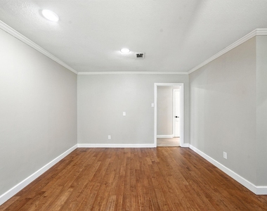1714 Parana Drive - Photo Thumbnail 15