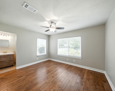 1714 Parana Drive - Photo Thumbnail 19