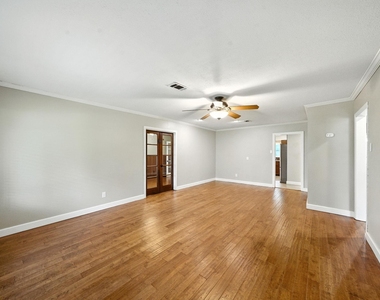 1714 Parana Drive - Photo Thumbnail 1