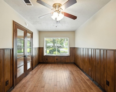 1714 Parana Drive - Photo Thumbnail 6