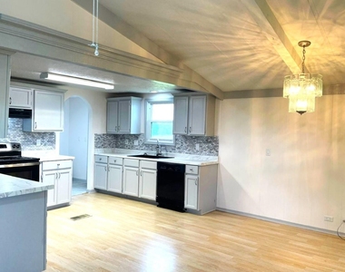 6085 Adams Flat Road - Photo Thumbnail 5