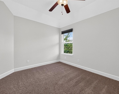 23410 Bracino Lake Drive - Photo Thumbnail 36