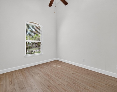 23410 Bracino Lake Drive - Photo Thumbnail 18
