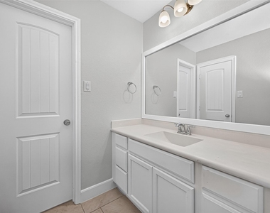 23410 Bracino Lake Drive - Photo Thumbnail 35