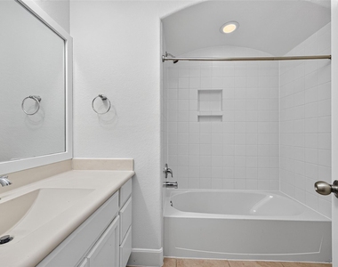 23410 Bracino Lake Drive - Photo Thumbnail 41