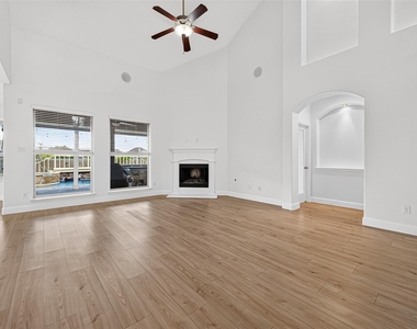 23410 Bracino Lake Drive - Photo Thumbnail 15