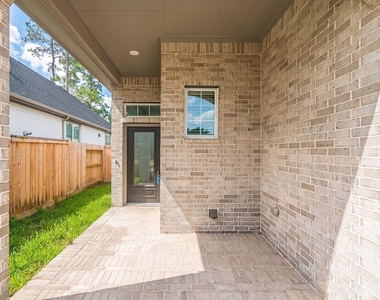 295 Mallards Rim Drive - Photo Thumbnail 4