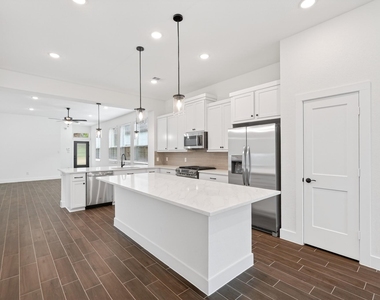 295 Mallards Rim Drive - Photo Thumbnail 11