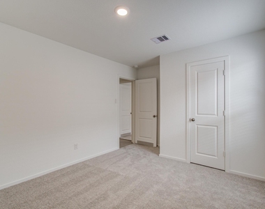 31212 Piccolo Fiore Lane - Photo Thumbnail 4