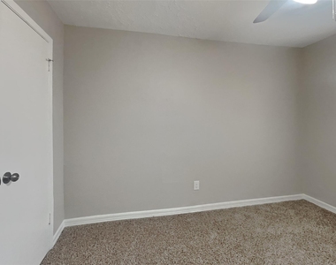 7306 Logging Trail Drive - Photo Thumbnail 11