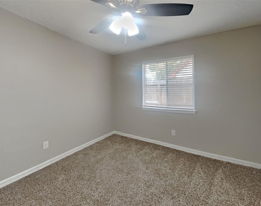 7306 Logging Trail Drive - Photo Thumbnail 10