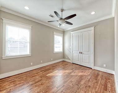 2006 Lubbock Street - Photo Thumbnail 21