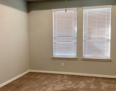 8326 Delta Down Drive - Photo Thumbnail 15