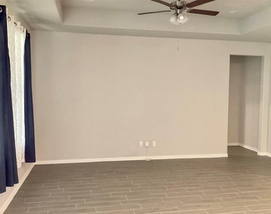 8326 Delta Down Drive - Photo Thumbnail 21