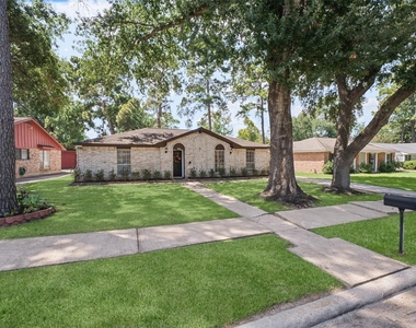 2202 Briarcreek Boulevard - Photo Thumbnail 35