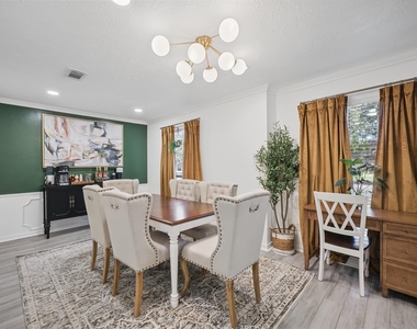 2202 Briarcreek Boulevard - Photo Thumbnail 4