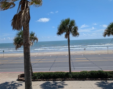 8402 Seawall Boulevard - Photo Thumbnail 1