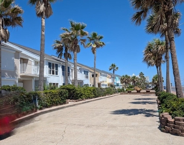 8402 Seawall Boulevard - Photo Thumbnail 2