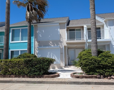 8402 Seawall Boulevard - Photo Thumbnail 22
