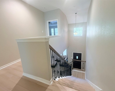 27 Umbria Lane - Photo Thumbnail 14