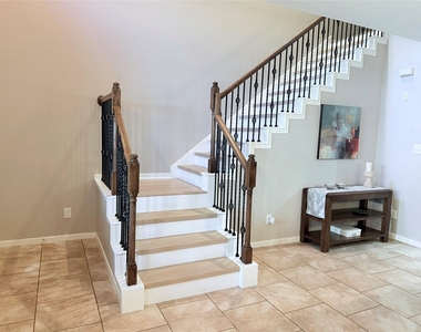 27 Umbria Lane - Photo Thumbnail 7