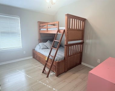 27 Umbria Lane - Photo Thumbnail 26