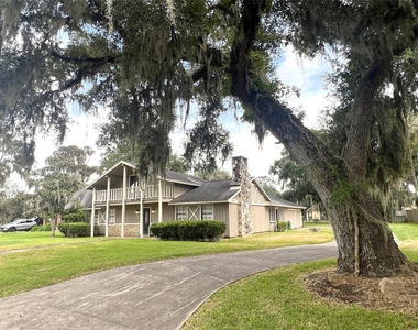 2109 Riverside Drive - Photo Thumbnail 2