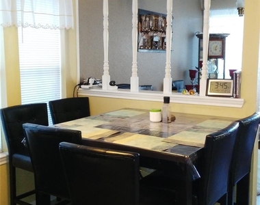 2426 Lakefield Way - Photo Thumbnail 4
