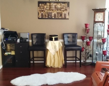 2426 Lakefield Way - Photo Thumbnail 1