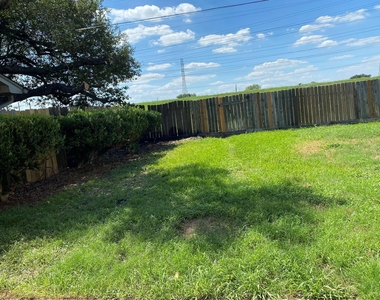2426 Lakefield Way - Photo Thumbnail 17