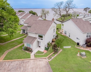400 Echo Lane - Photo Thumbnail 2