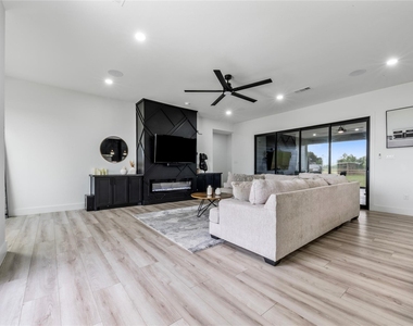5119 Sophie Slanksy Way - Photo Thumbnail 2