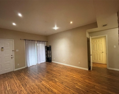 8055 Cambridge Street - Photo Thumbnail 7