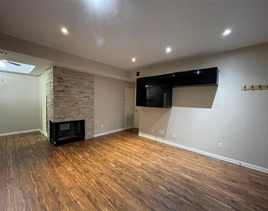8055 Cambridge Street - Photo Thumbnail 10