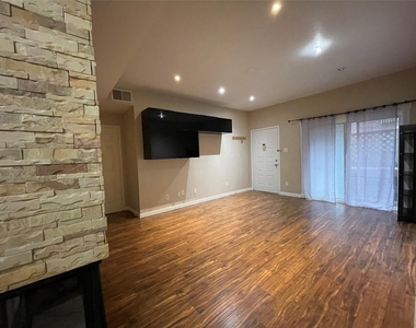 8055 Cambridge Street - Photo Thumbnail 5