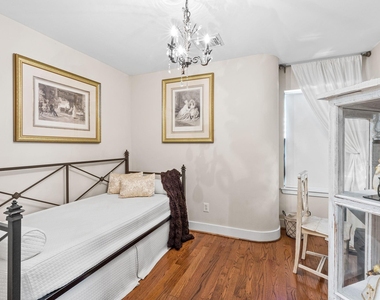 5817 Darling Street - Photo Thumbnail 11