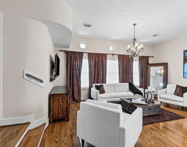 5817 Darling Street - Photo Thumbnail 1