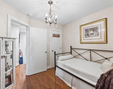 5817 Darling Street - Photo Thumbnail 12