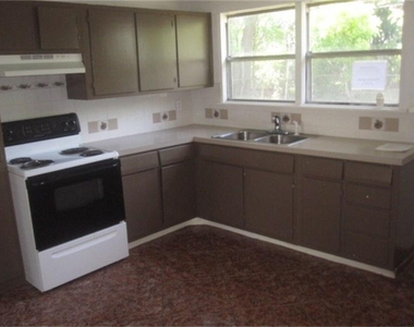 5422 Thrush Drive - Photo Thumbnail 1
