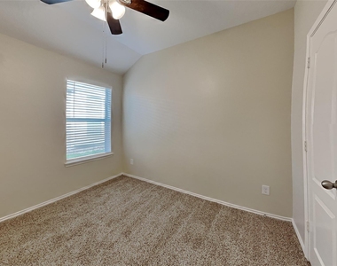 21542 Kings Bend Drive - Photo Thumbnail 13