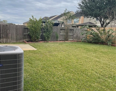 26147 Parkman Grove Drive - Photo Thumbnail 22