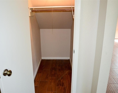 16806 Rockstone - Photo Thumbnail 16