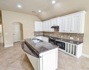 13018 Barn Course Drive - Photo Thumbnail 21