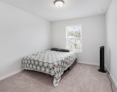 21715 White Bellflower Lane - Photo Thumbnail 22