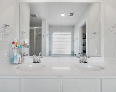 21715 White Bellflower Lane - Photo Thumbnail 16
