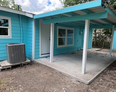 619 Avenue B - Photo Thumbnail 14
