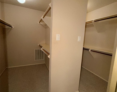 12625 Memorial Drive - Photo Thumbnail 10